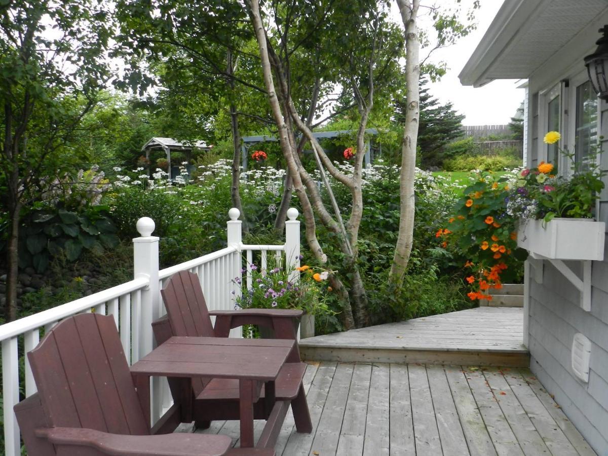 Abbie'S Garden Bed & Breakfast Grand Bank Esterno foto